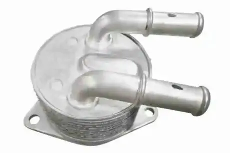 Радиатор масляный Volvo S60 II/V40/V60 I/V70 III 1.5/1.6D/2.0D 07-18 VEMO V95600019