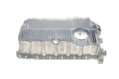 Піддон масляний з отвором під датчик VW Caddy (04-08),Golf (05-07),Jetta (06-08),Passat (06-07)/Audi A3 (04-08) Vika 11030344601