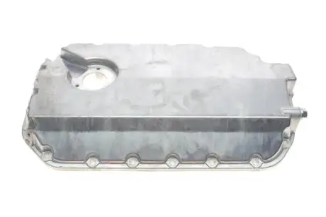Поддон масляный с отверстием VW Passat (98-05)/Audi A4 (97-06),A6 (97-05) Vika 11030977601